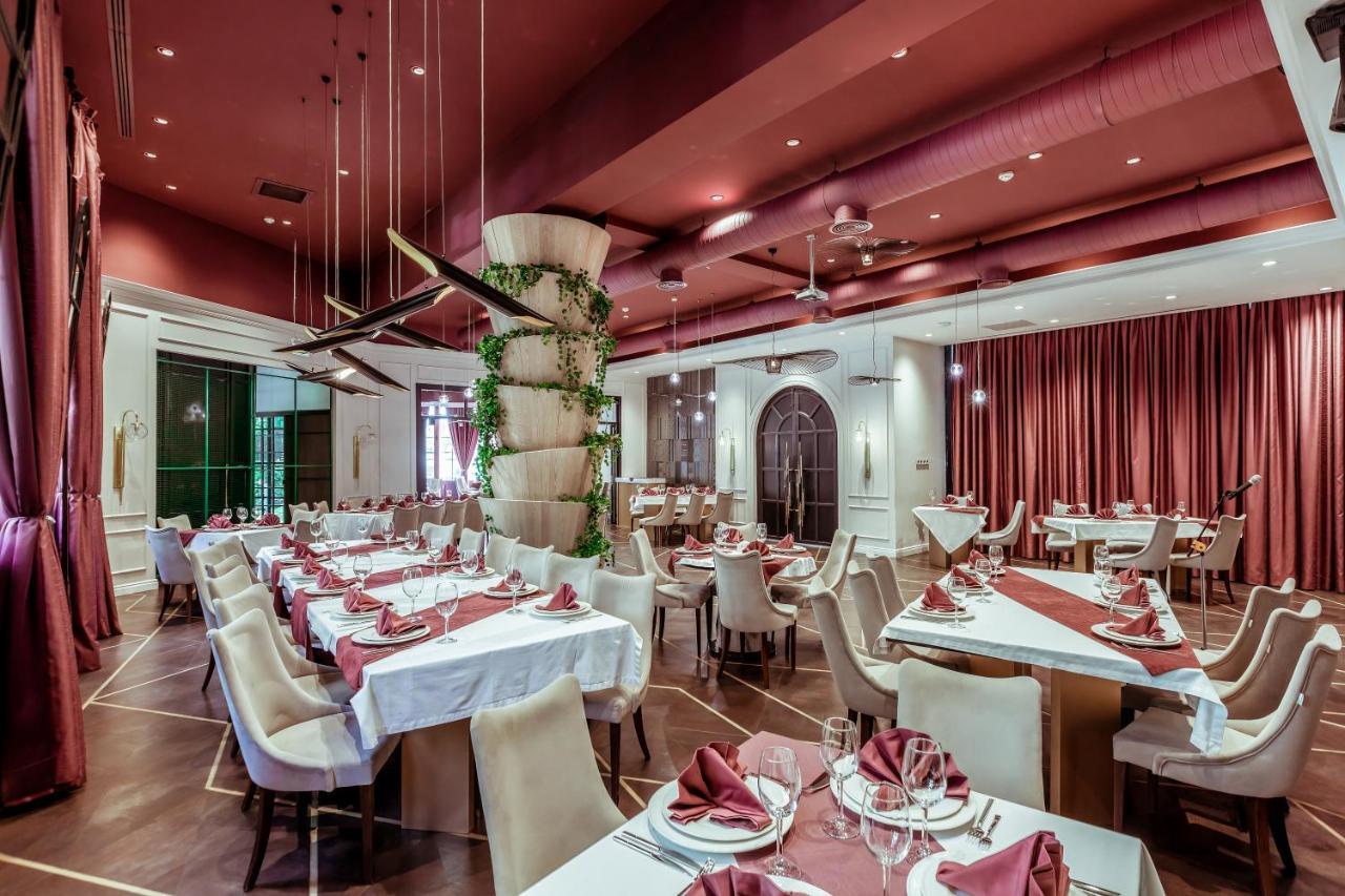 Ivy Garden Hotel Baku Exterior photo Restaurant