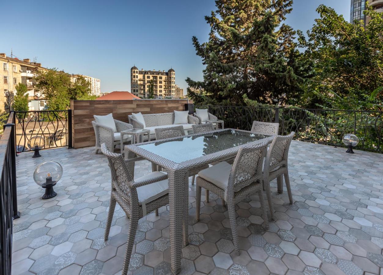 Ivy Garden Hotel Baku Exterior photo Rooftop terrace