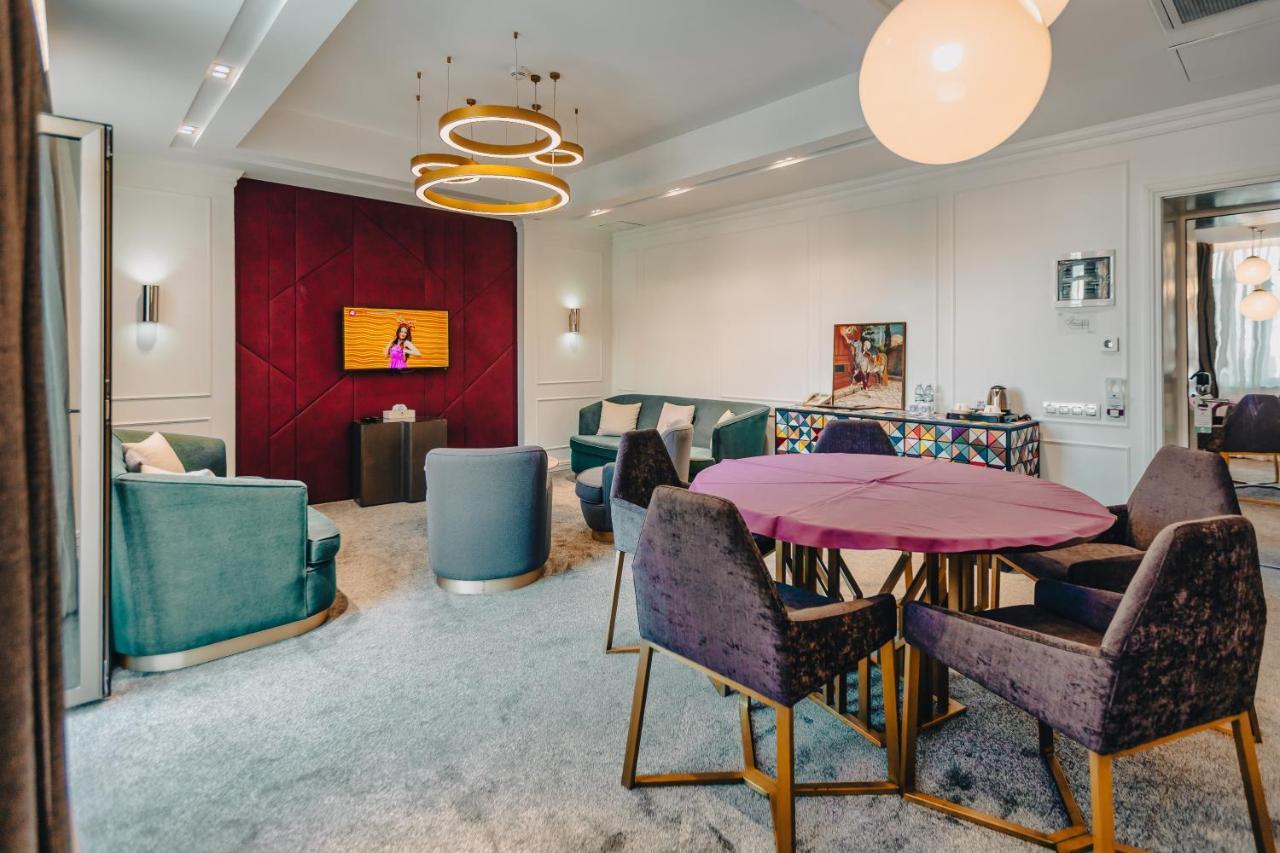 Ivy Garden Hotel Baku Exterior photo The 2019-2020 Boardroom