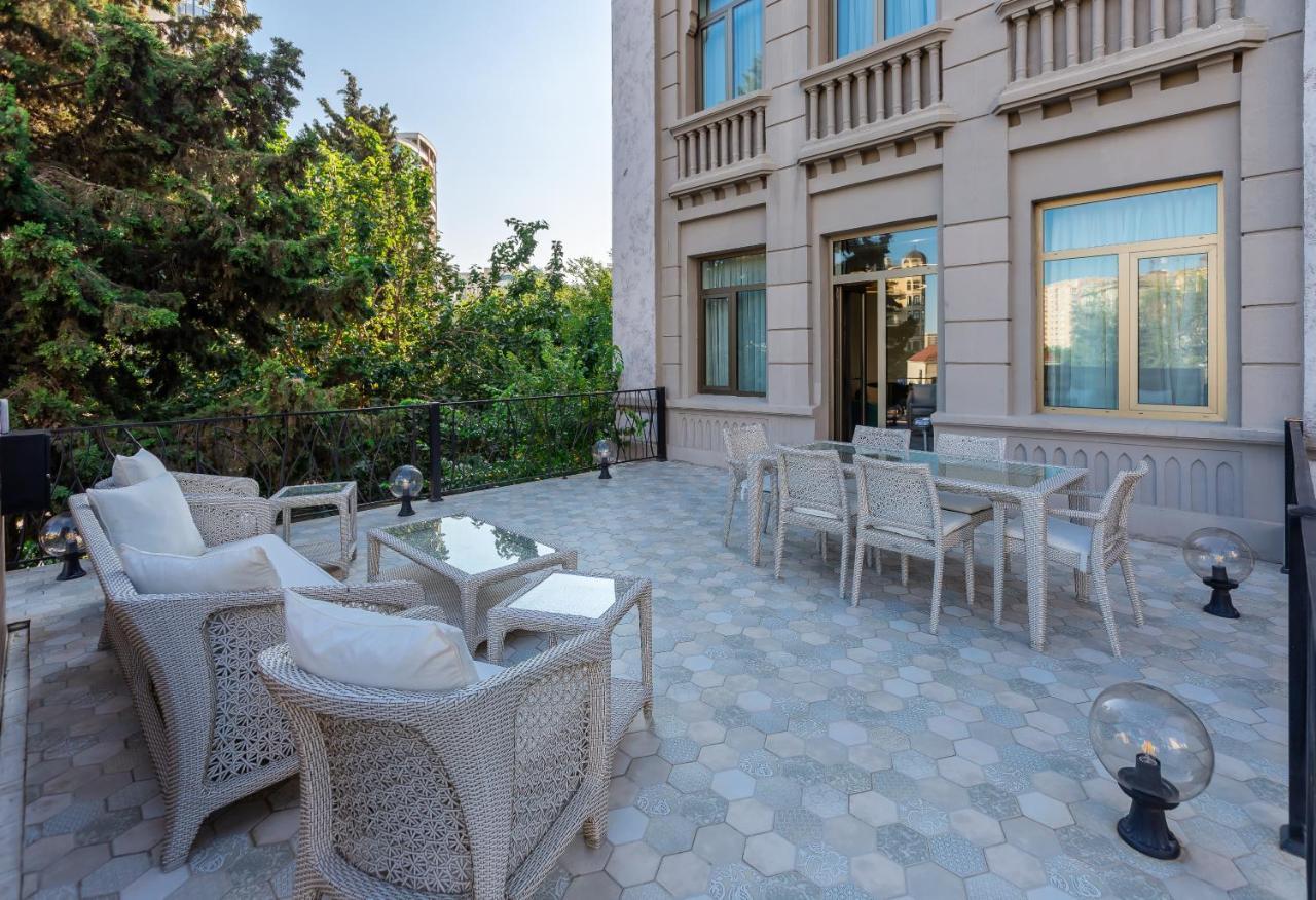 Ivy Garden Hotel Baku Exterior photo The hotel's terrace