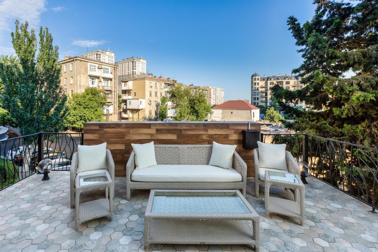 Ivy Garden Hotel Baku Exterior photo Rooftop terrace